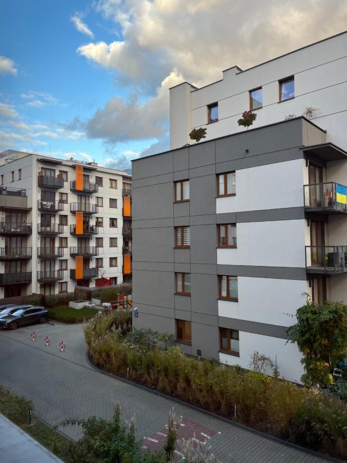 Cybernetyki2 Street Inn Near Airport Warsaw Exterior photo